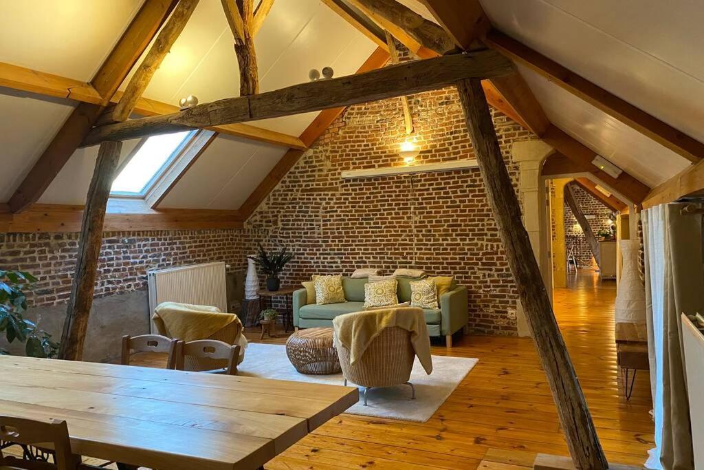 Charmant Appartement Dans Une Ancienne Ferme Nijvel Buitenkant foto