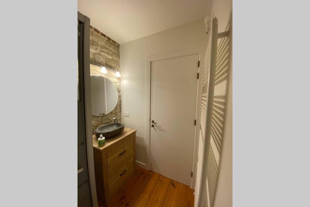 Charmant Appartement Dans Une Ancienne Ferme Nijvel Buitenkant foto