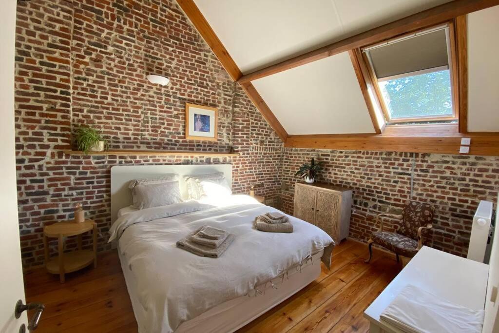 Charmant Appartement Dans Une Ancienne Ferme Nijvel Buitenkant foto