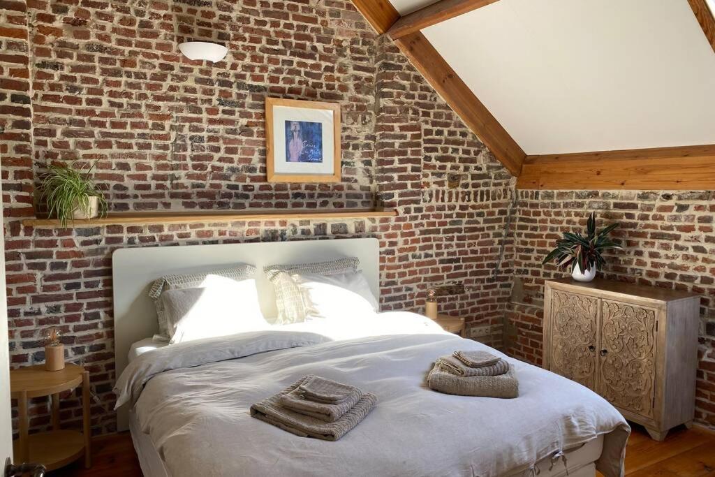 Charmant Appartement Dans Une Ancienne Ferme Nijvel Buitenkant foto